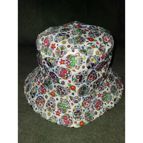Women's Bucket Hat Skull Print Halloween Reversible Fisherman Cap  (AH) - Picture 1 of 4